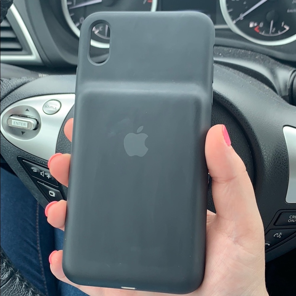 iPhone XS Max Charging Case